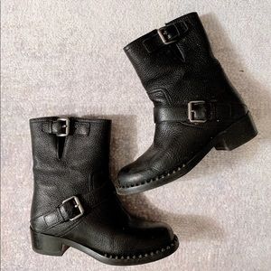 MIU MIU flat black leather boots size 35.